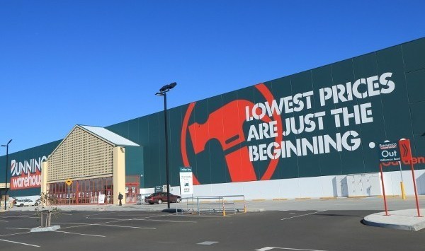 Over 6000 independent hardware stores to close as Bunnings and Masters nail the competition