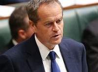 Budget 2015: Bill Shorten proposes 5% small business tax cut and investments in science and tech