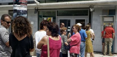 Greece shuts banks and stock market: economic crisis deepens