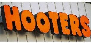 Companies linked to Hooters Australia fall into voluntary administration