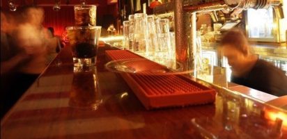 Bar accused of denying entry to males in discrimination lawsuit