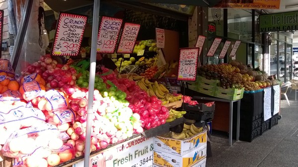 Community “cash-mob” to support Brisbane fruit shop in fight against supermarket giants