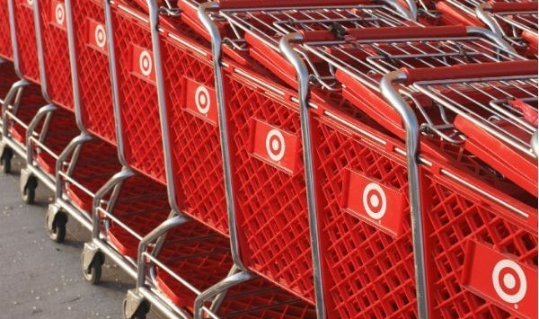 Target wins Facebook praise after employees chip in to pay for Victorian bushfire victim’s Christmas shopping