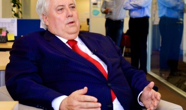 Clive Palmer calls in voluntary administrators to Queensland Nickel