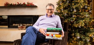 Bill Gates reading